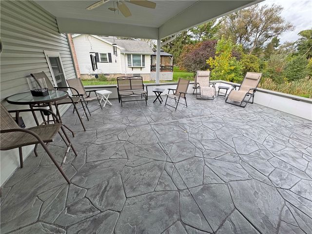 1044 North Greece Road, Greece, NY 14626