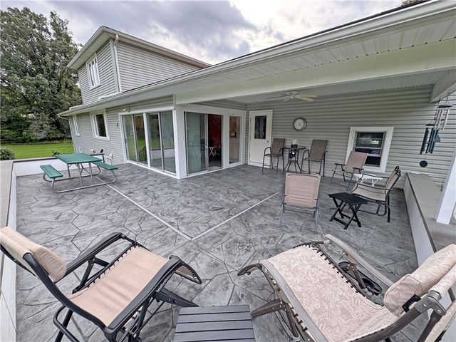 1044 North Greece Road, Greece, NY 14626