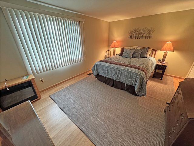 1044 North Greece Road, Greece, NY 14626