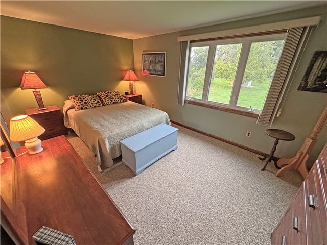 1044 North Greece Road, Greece, NY 14626