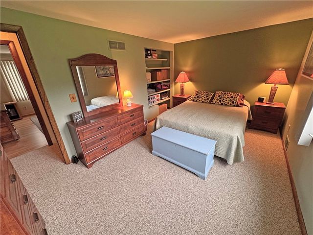 1044 North Greece Road, Greece, NY 14626