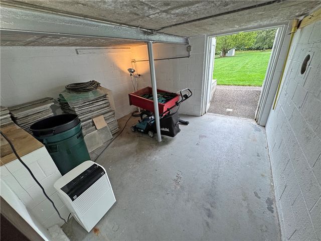 1044 North Greece Road, Greece, NY 14626