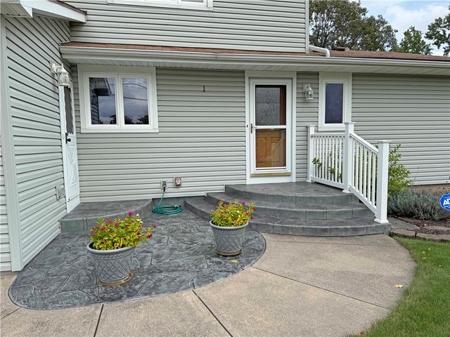 1044 North Greece Road, Greece, NY 14626