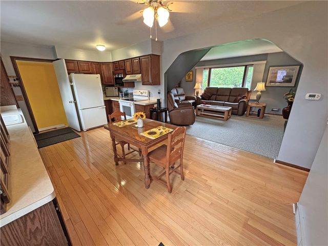 1044 North Greece Road, Greece, NY 14626