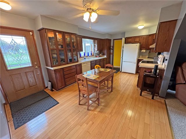1044 North Greece Road, Greece, NY 14626