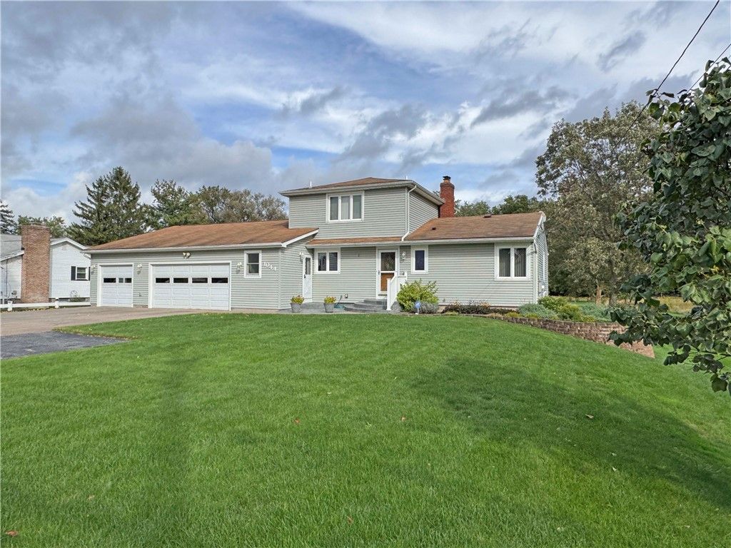 1044 North Greece Road, Greece, NY 14626