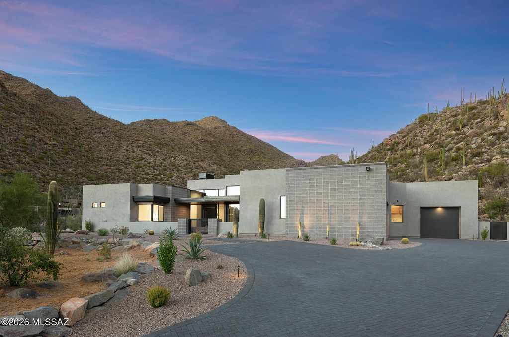 4581 W Cush Canyon Loop, Marana, AZ 85658
