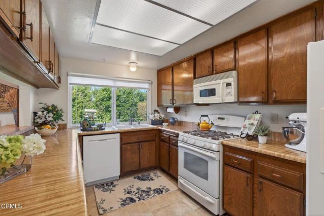 1191 Cambria Court, Camarillo, CA 93010