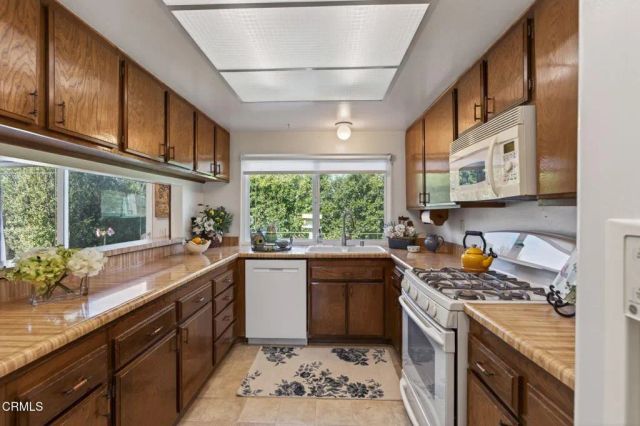 1191 Cambria Court, Camarillo, CA 93010