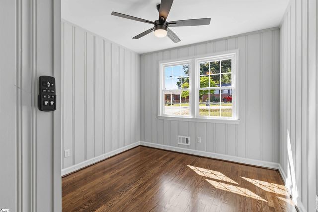21 Kay Drive, Greenville, SC 29605