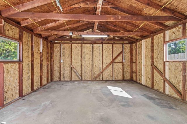 21 Kay Drive, Greenville, SC 29605