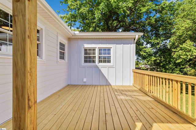21 Kay Drive, Greenville, SC 29605
