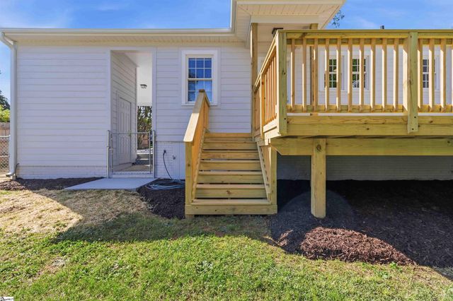 21 Kay Drive, Greenville, SC 29605