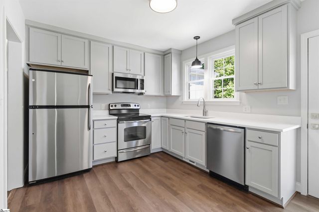 21 Kay Drive, Greenville, SC 29605