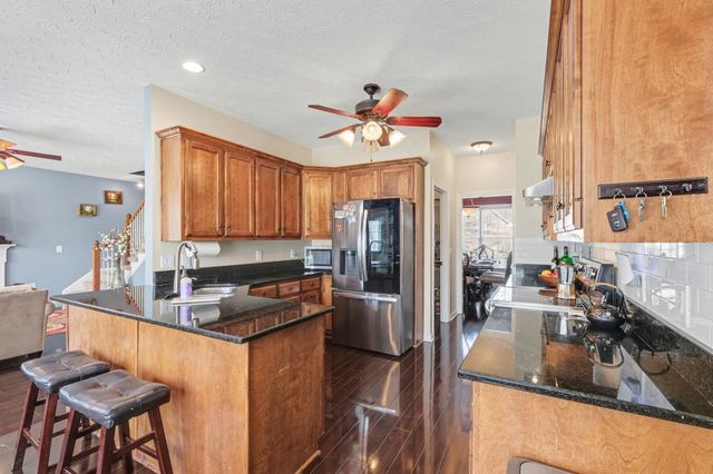 112 Crooked Creek Ln, Hendersonville, TN 37075