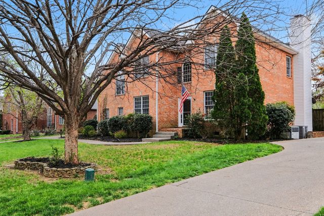 112 Crooked Creek Ln, Hendersonville, TN 37075