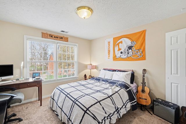 112 Crooked Creek Ln, Hendersonville, TN 37075