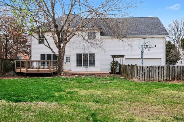 112 Crooked Creek Ln, Hendersonville, TN 37075