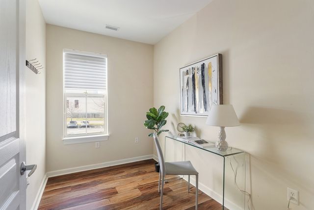 4 Repton Cir 4213, Watertown, MA 02472