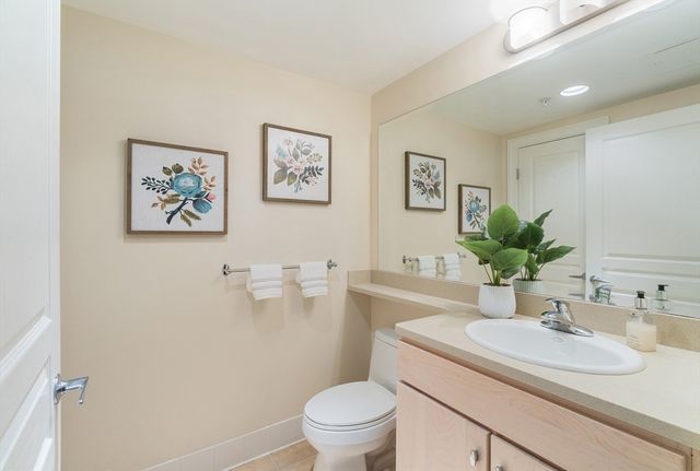 4 Repton Cir 4213, Watertown, MA 02472