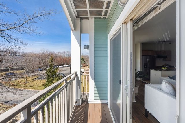 4 Repton Cir 4213, Watertown, MA 02472