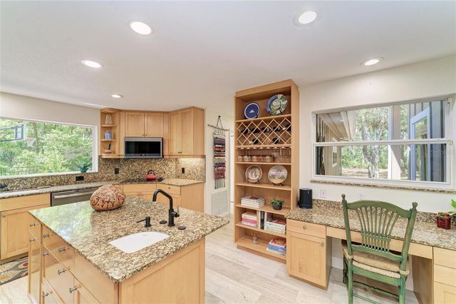 3705 62ND STREET E, Bradenton, FL 34208