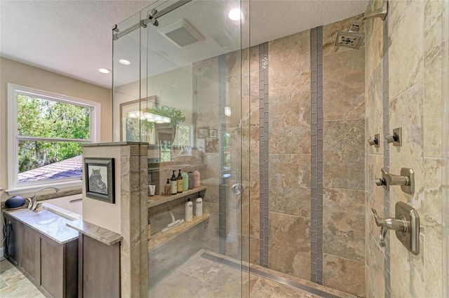 3705 62ND STREET E, Bradenton, FL 34208