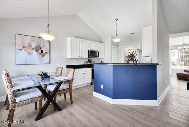 4910 Alamance Drive SE, Southport, NC 28461