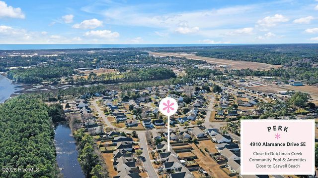 4910 Alamance Drive SE, Southport, NC 28461