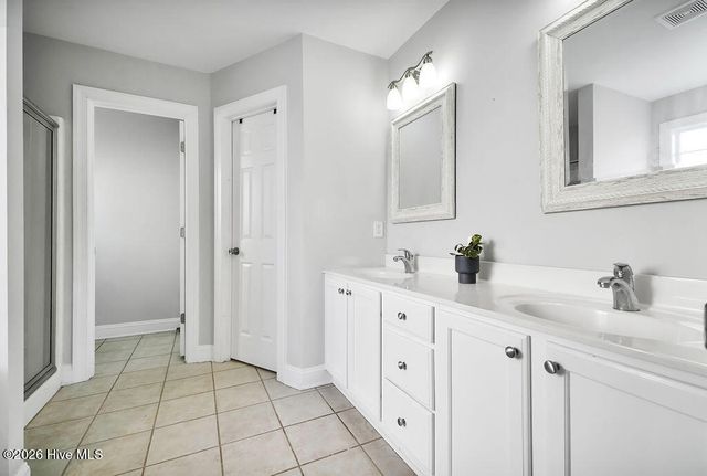 4910 Alamance Drive SE, Southport, NC 28461