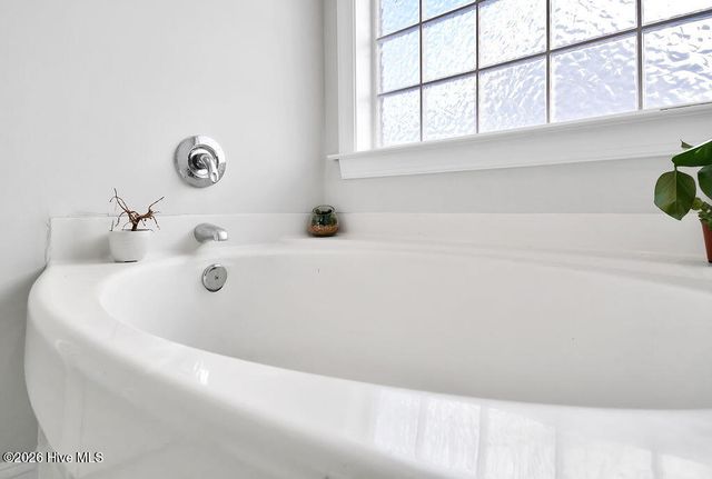 4910 Alamance Drive SE, Southport, NC 28461