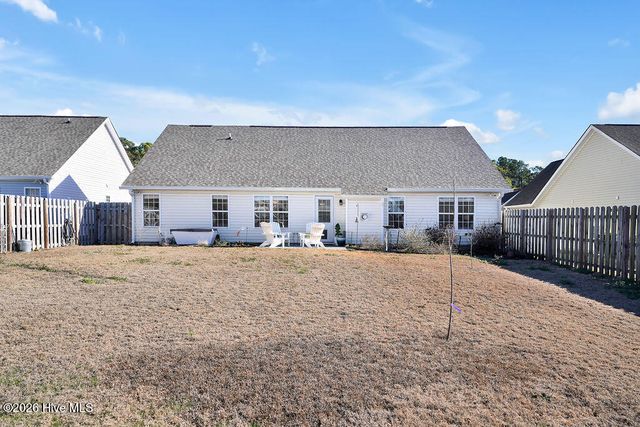 4910 Alamance Drive SE, Southport, NC 28461