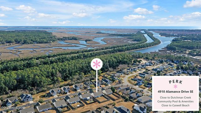 4910 Alamance Drive SE, Southport, NC 28461