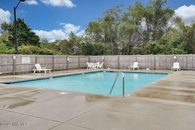 4910 Alamance Drive SE, Southport, NC 28461