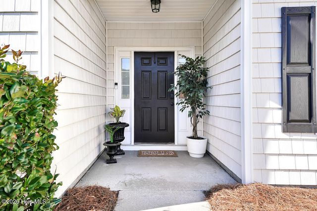 4910 Alamance Drive SE, Southport, NC 28461