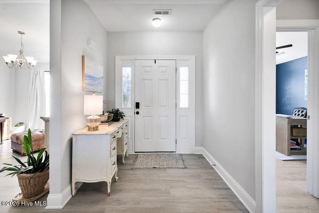 4910 Alamance Drive SE, Southport, NC 28461