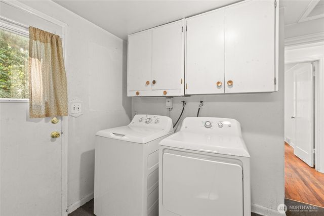 406 Windsor Way NE, Renton, WA 98056