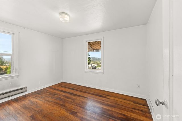 406 Windsor Way NE, Renton, WA 98056