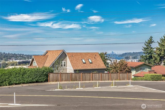 406 Windsor Way NE, Renton, WA 98056