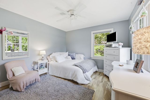 8 Lexington Circle, Southwick, MA 01077
