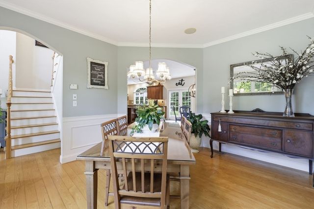 8 Lexington Circle, Southwick, MA 01077