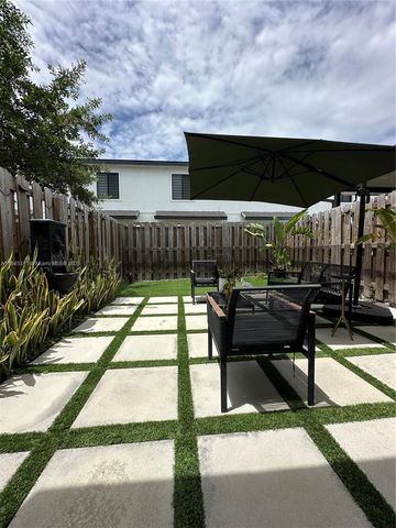 10943 SW 233rd St, Homestead, FL 33032