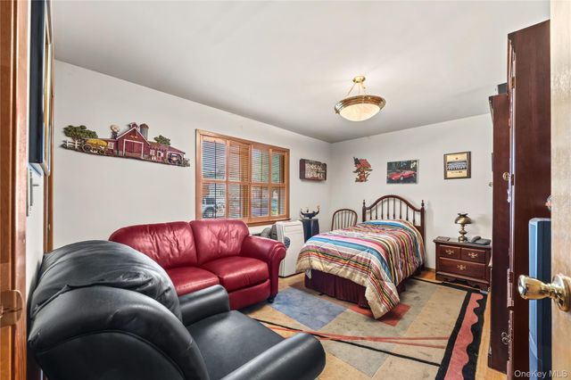 900 Vincent Avenue, Bronx, NY 10465