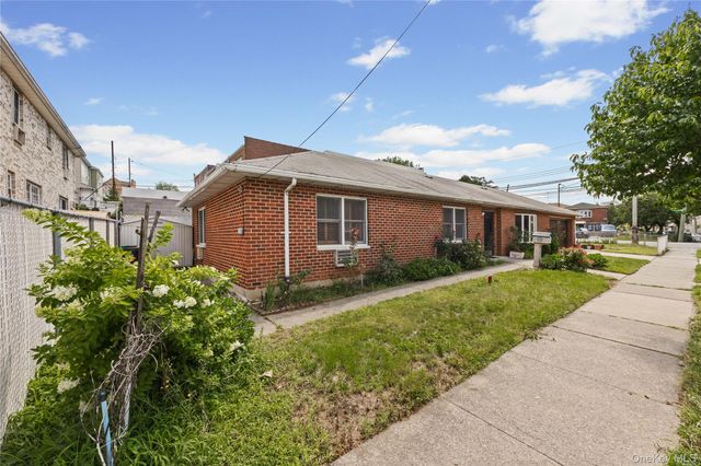 900 Vincent Avenue, Bronx, NY 10465