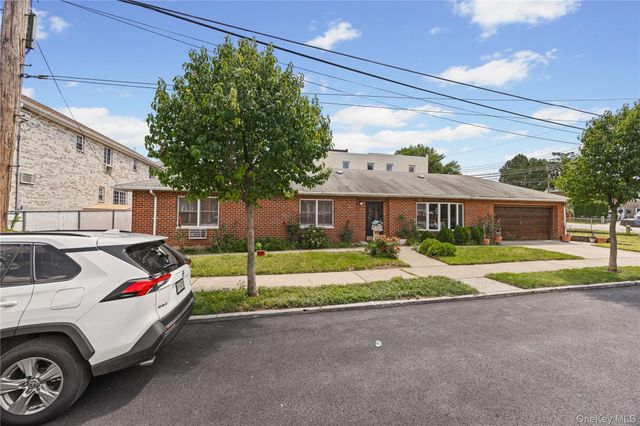 900 Vincent Avenue, Bronx, NY 10465