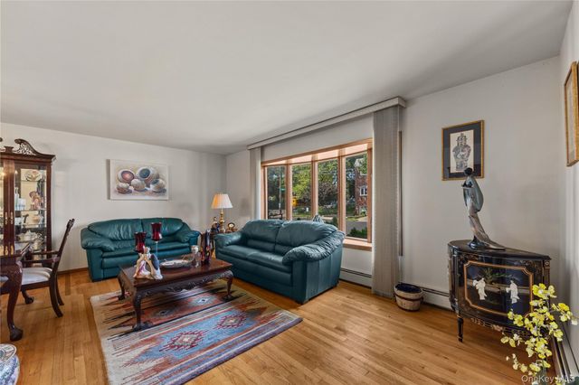 900 Vincent Avenue, Bronx, NY 10465