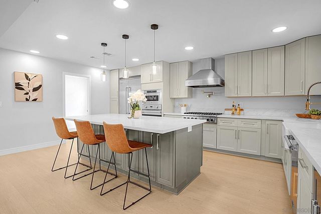 6 Bahama Bnd, Coronado, CA 92118