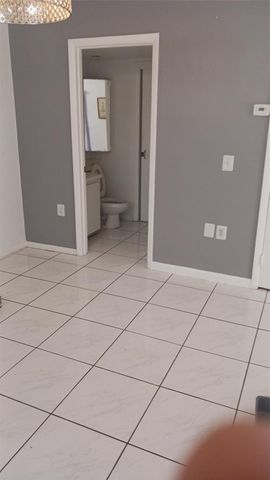 3310 Meridian Way A, Palm Beach Gardens, FL 33410