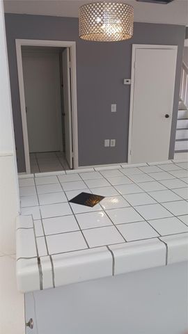 3310 Meridian Way A, Palm Beach Gardens, FL 33410