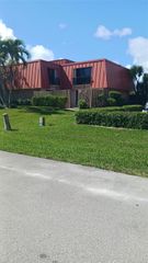 3310 Meridian Way A, Palm Beach Gardens, FL 33410